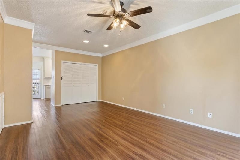1325 Speight Avenue, Waco TX 76706 - Photo 7