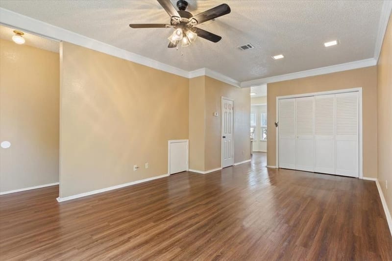 1325 Speight Avenue, Waco TX 76706 - Photo 8