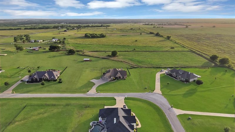 9688 Whispering Creek Terrace, Grandview TX 76050 - Photo 38