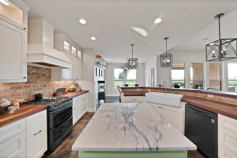 9688 Whispering Creek Terrace, Grandview TX 76050 - Photo 14