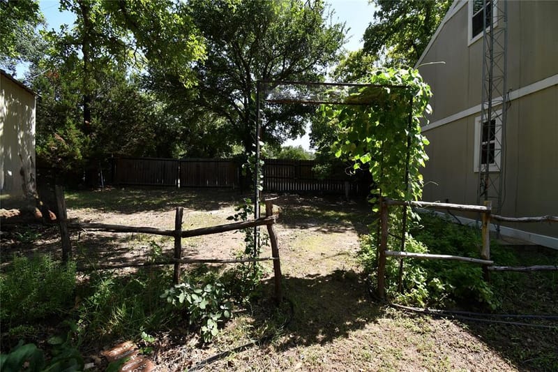 1545 Old Authon Road, Weatherford TX 76088 - Photo 10