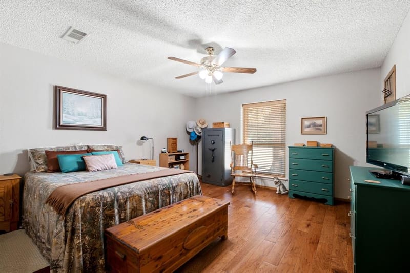 706 Squires Lane, Krugerville TX 76227 - Photo 22