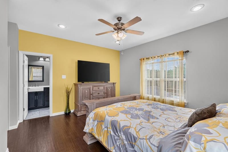 1933 Timber Oaks Drive, Garland TX 75040 - Photo 11