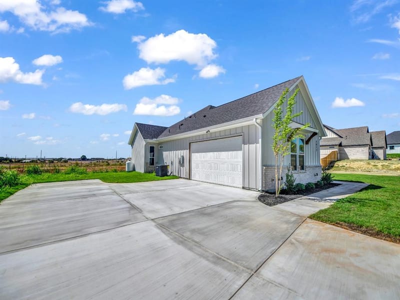 1012 Don Eve Court, Azle TX 76020 - Photo 7