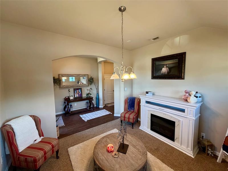 6333 Chalk Hollow Drive, Fort Worth TX 76179 - Photo 8