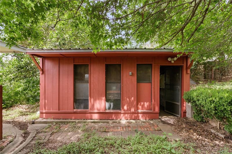 1017 Wedgewood Drive, Woodway TX 76712 - Photo 21