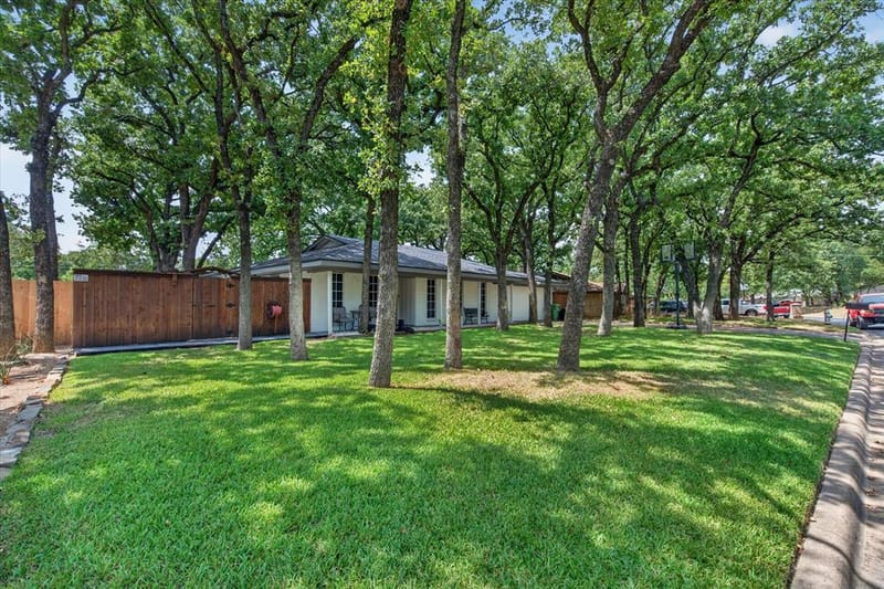 1317 W Redbud Drive, Hurst TX 76053