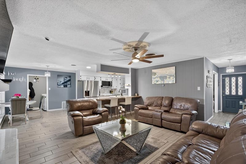 1317 W Redbud Drive, Hurst TX 76053 - Photo 9