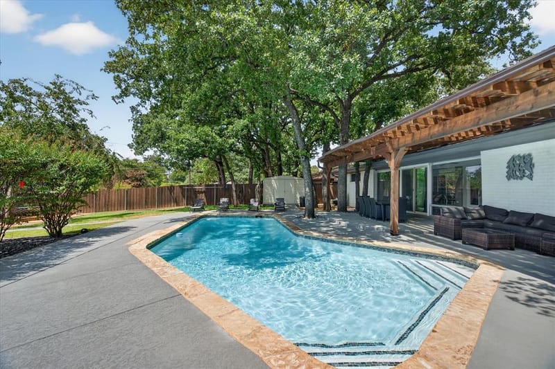 1317 W Redbud Drive, Hurst TX 76053 - Photo 34