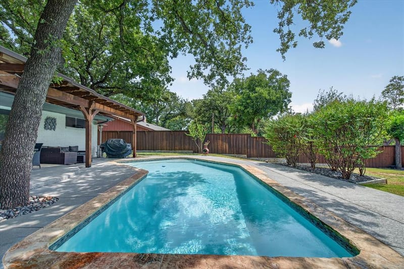 1317 W Redbud Drive, Hurst TX 76053 - Photo 35