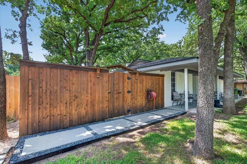 1317 W Redbud Drive, Hurst TX 76053 - Photo 4