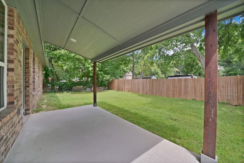 407 E Willingham Street, Cleburne TX 76031 - Photo 10