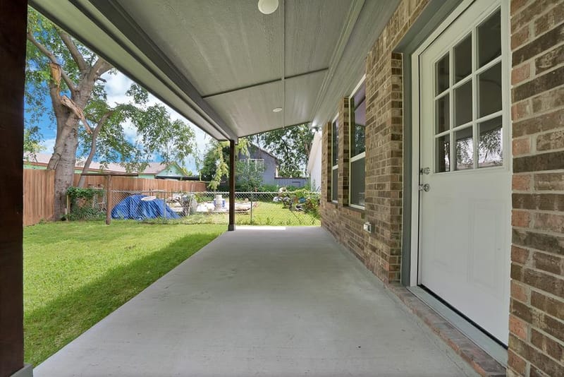 407 E Willingham Street, Cleburne TX 76031 - Photo 11
