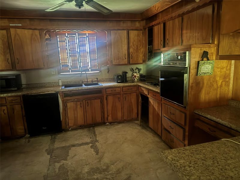 4205 Hickory Tree Road, Balch Springs TX 75180 - Photo 6