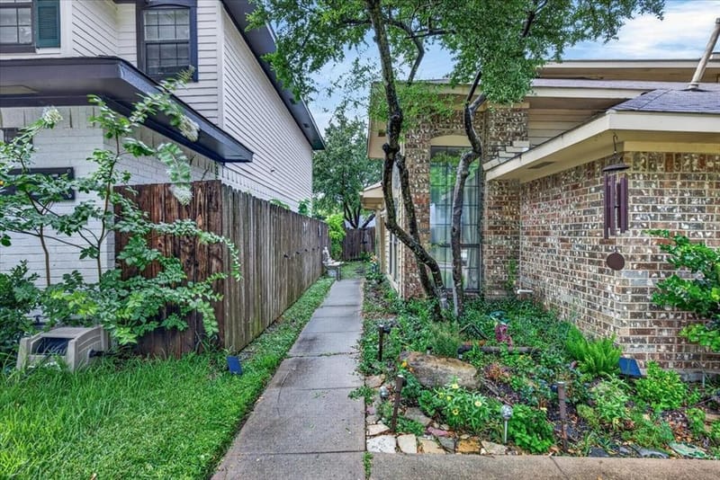521 Blanco Drive, Mesquite TX 75150 - Photo 2