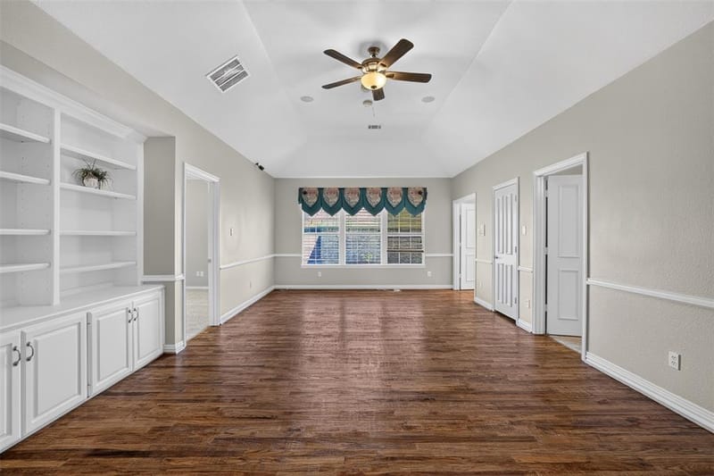 4911 Holly Tree Drive, Dallas TX 75287 - Photo 35
