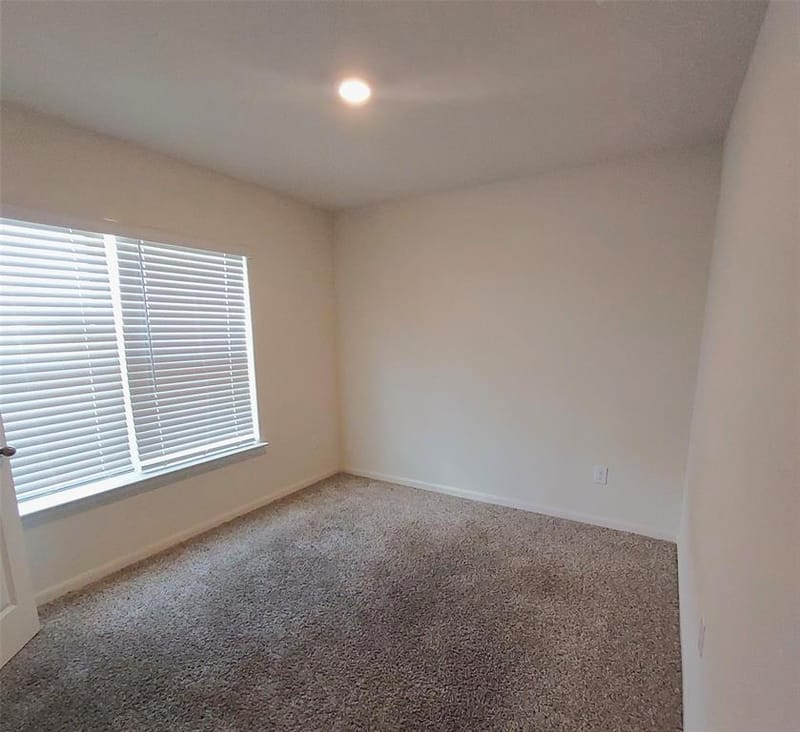 4901 Delano Street, Greenville TX 75401 - Photo 6