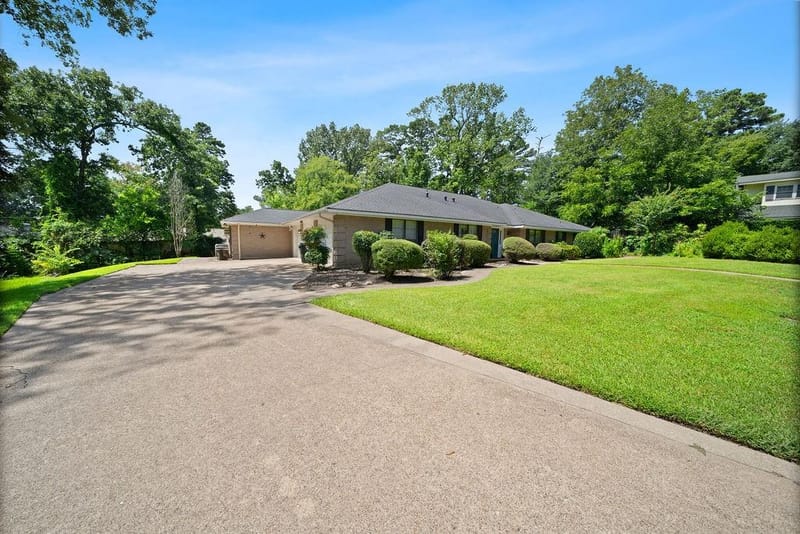 2829 Yorktown Drive, Tyler TX 75701 - Photo 2