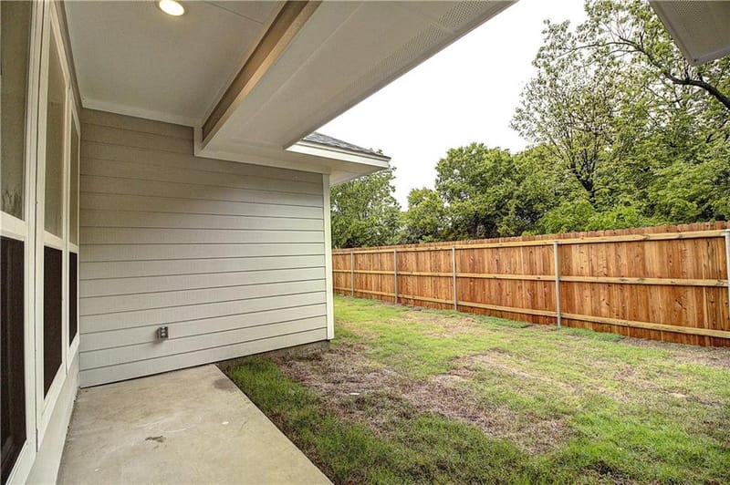 305 Wyatt Street, Waxahachie TX 75165 - Photo 18