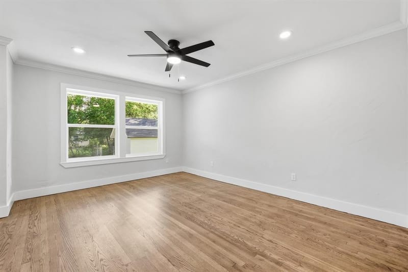 385 Crockett, Lewisville TX 75057 - Photo 6