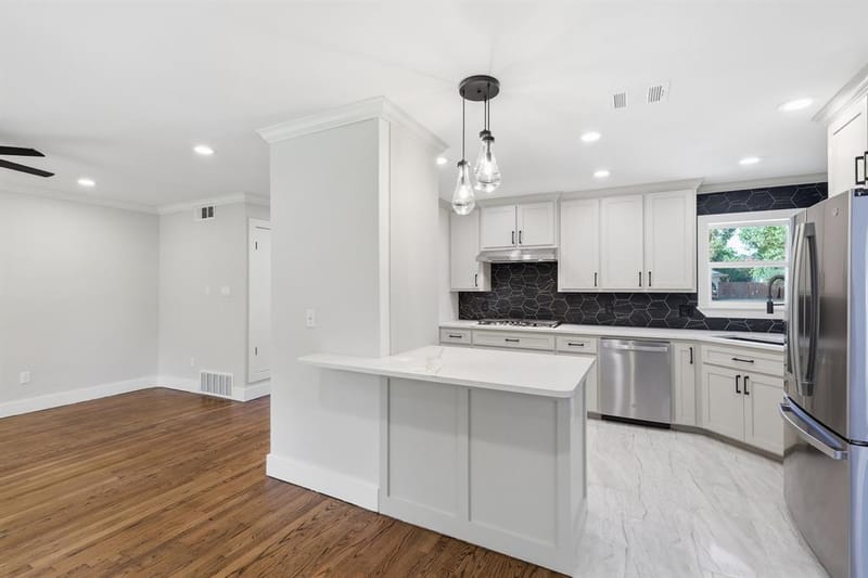 385 Crockett, Lewisville TX 75057 - Photo 12