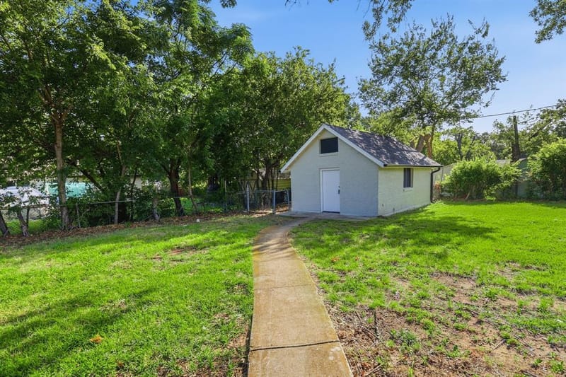 385 Crockett, Lewisville TX 75057 - Photo 30