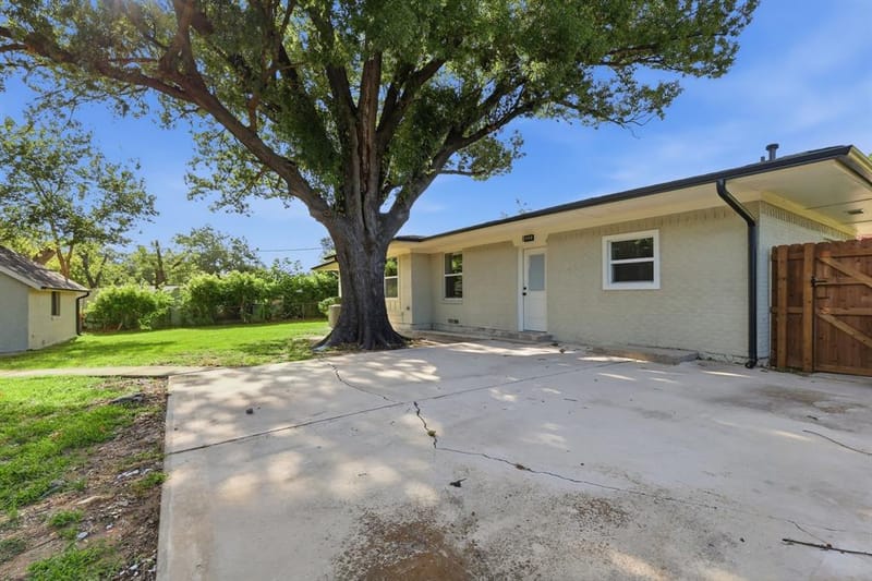 385 Crockett, Lewisville TX 75057 - Photo 29