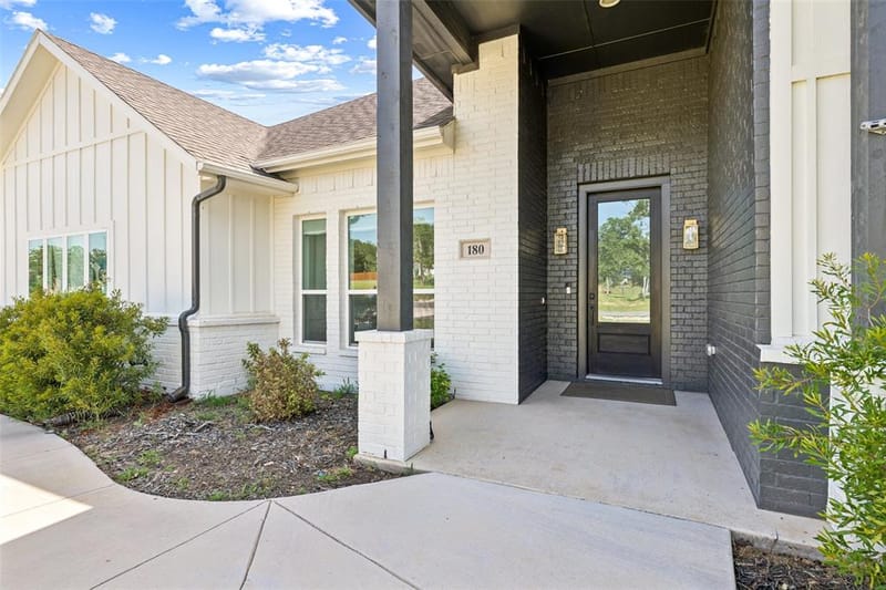 180 Lucky Ridge Lane, Boyd TX 76023 - Photo 2
