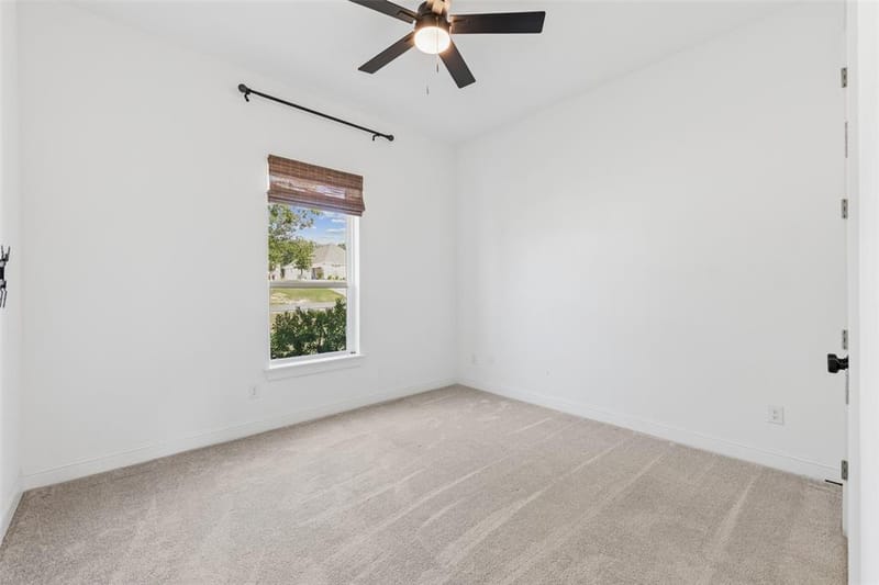 180 Lucky Ridge Lane, Boyd TX 76023 - Photo 29