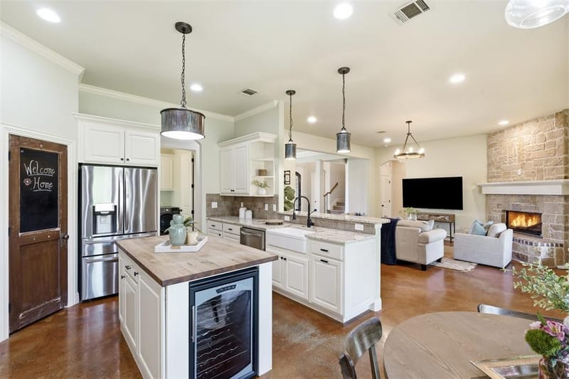 12409 Bella Vino Drive, Fort Worth TX 76126 - Photo 3