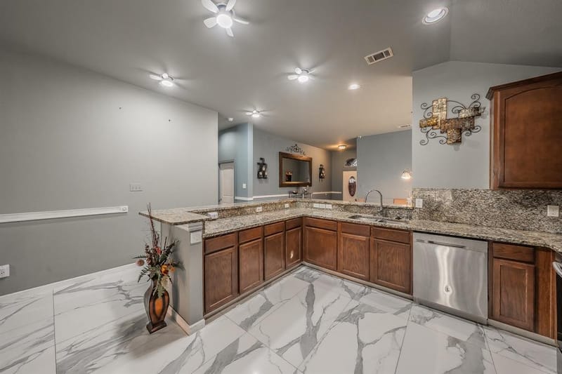 1240 Camden Yard Drive, Fort Worth TX 76028 - Photo 11