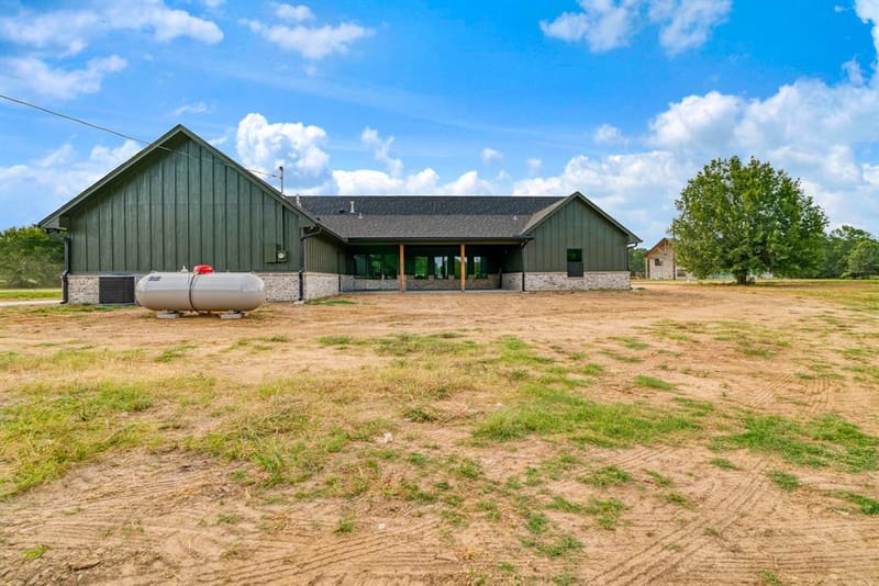 829 Private Road 44005, Blossom TX 75416 - Photo 27