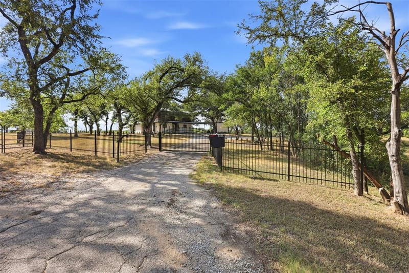 9325 Westview Road, Fort Worth TX 76179 - Photo 12