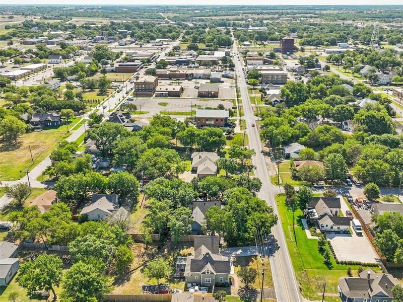 607 W Walnut Street, Celina TX 75009 - Photo 28