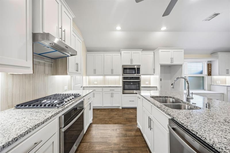 842 Mildren Lane, Fate TX 75087 - Photo 6