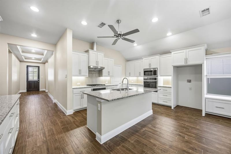 842 Mildren Lane, Fate TX 75087 - Photo 3