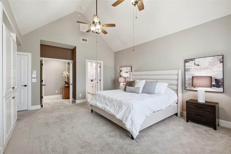 14891 Towne Lake Circle, Addison TX 75001 - Photo 17
