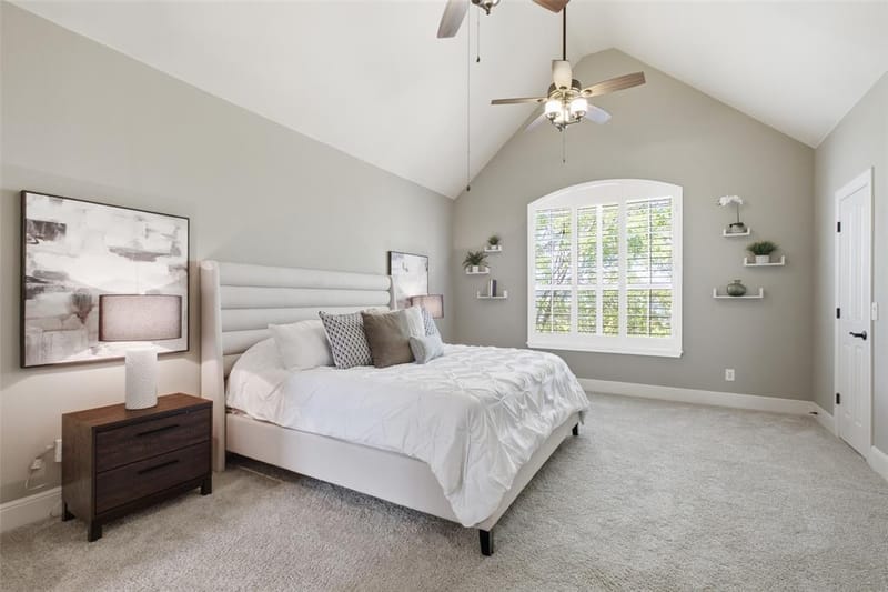 14891 Towne Lake Circle, Addison TX 75001 - Photo 16