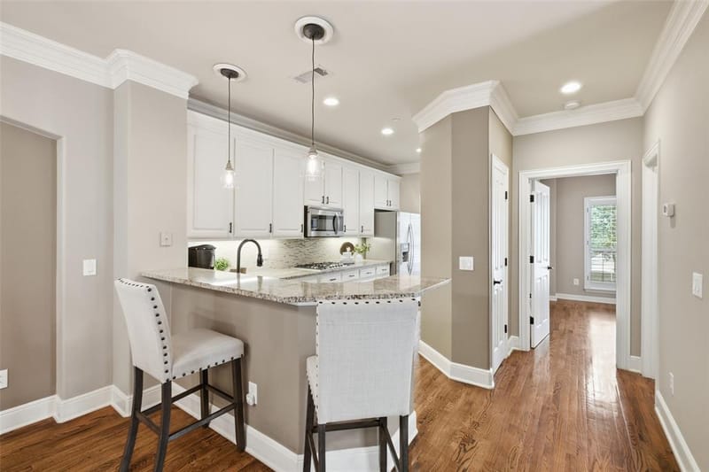 14891 Towne Lake Circle, Addison TX 75001 - Photo 12