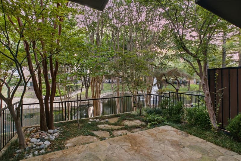 14891 Towne Lake Circle, Addison TX 75001 - Photo 28