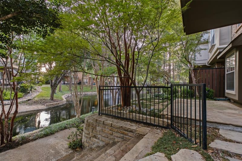 14891 Towne Lake Circle, Addison TX 75001 - Photo 30