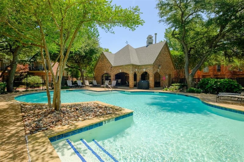 14891 Towne Lake Circle, Addison TX 75001 - Photo 34