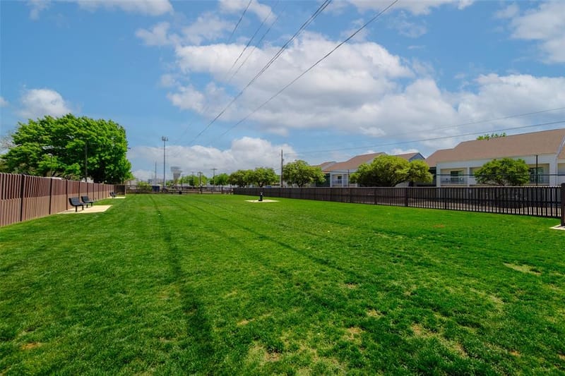 14891 Towne Lake Circle, Addison TX 75001 - Photo 38