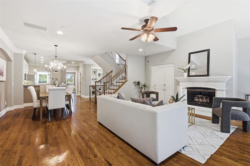 14891 Towne Lake Circle, Addison TX 75001 - Photo 8