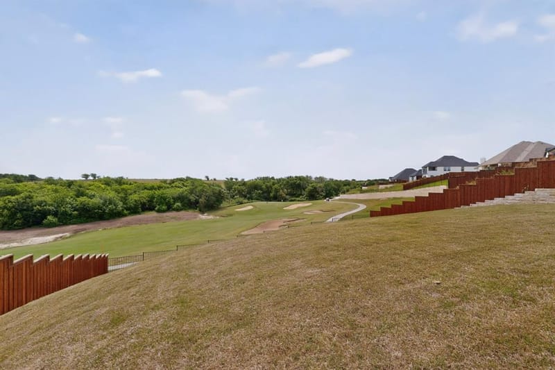 10813 Alta Sierra Drive, Benbrook TX 76126 - Photo 32