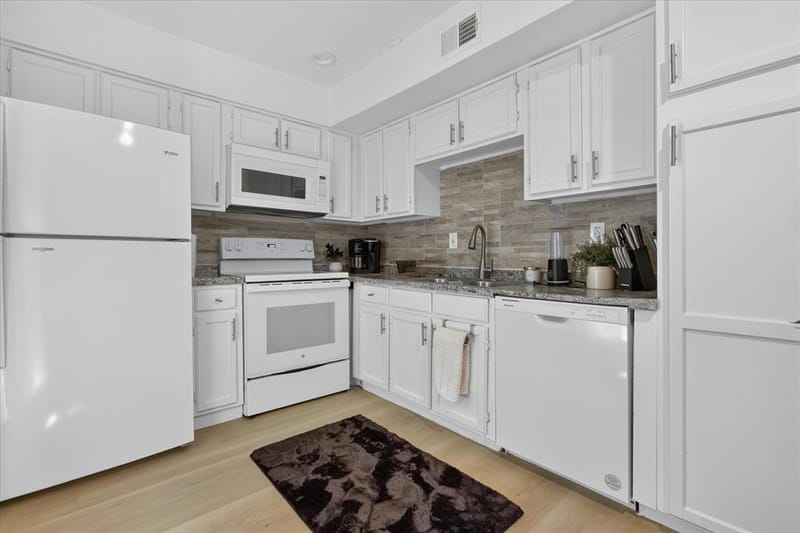 9805 Walnut Street # 112, Dallas TX 75243 - Photo 6
