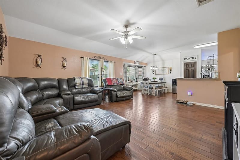 216 Meadow Lark Lane, Anna TX 75409 - Photo 5