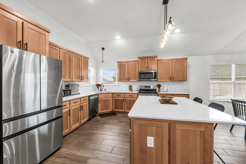 820 Secretariat Drive, Hewitt TX 76643 - Photo 7