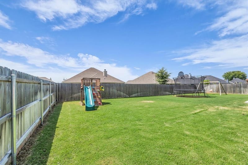 820 Secretariat Drive, Hewitt TX 76643 - Photo 32