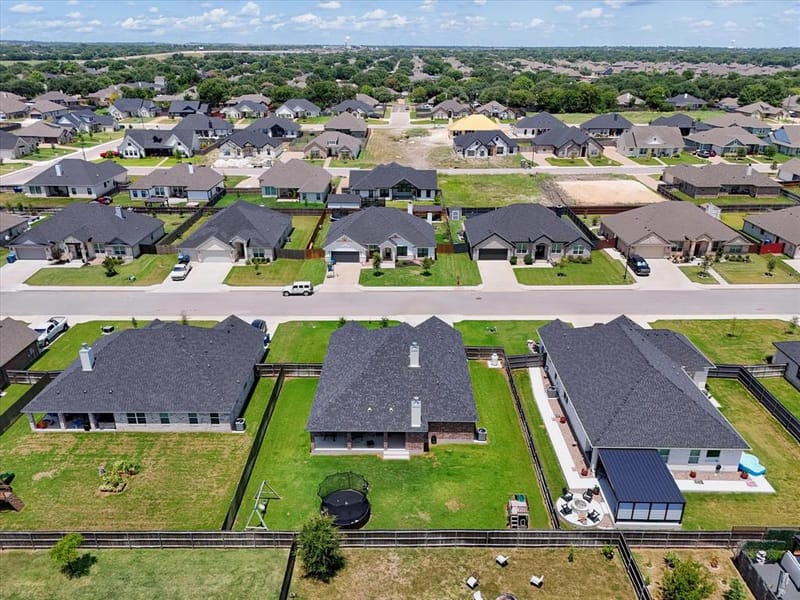 820 Secretariat Drive, Hewitt TX 76643 - Photo 38